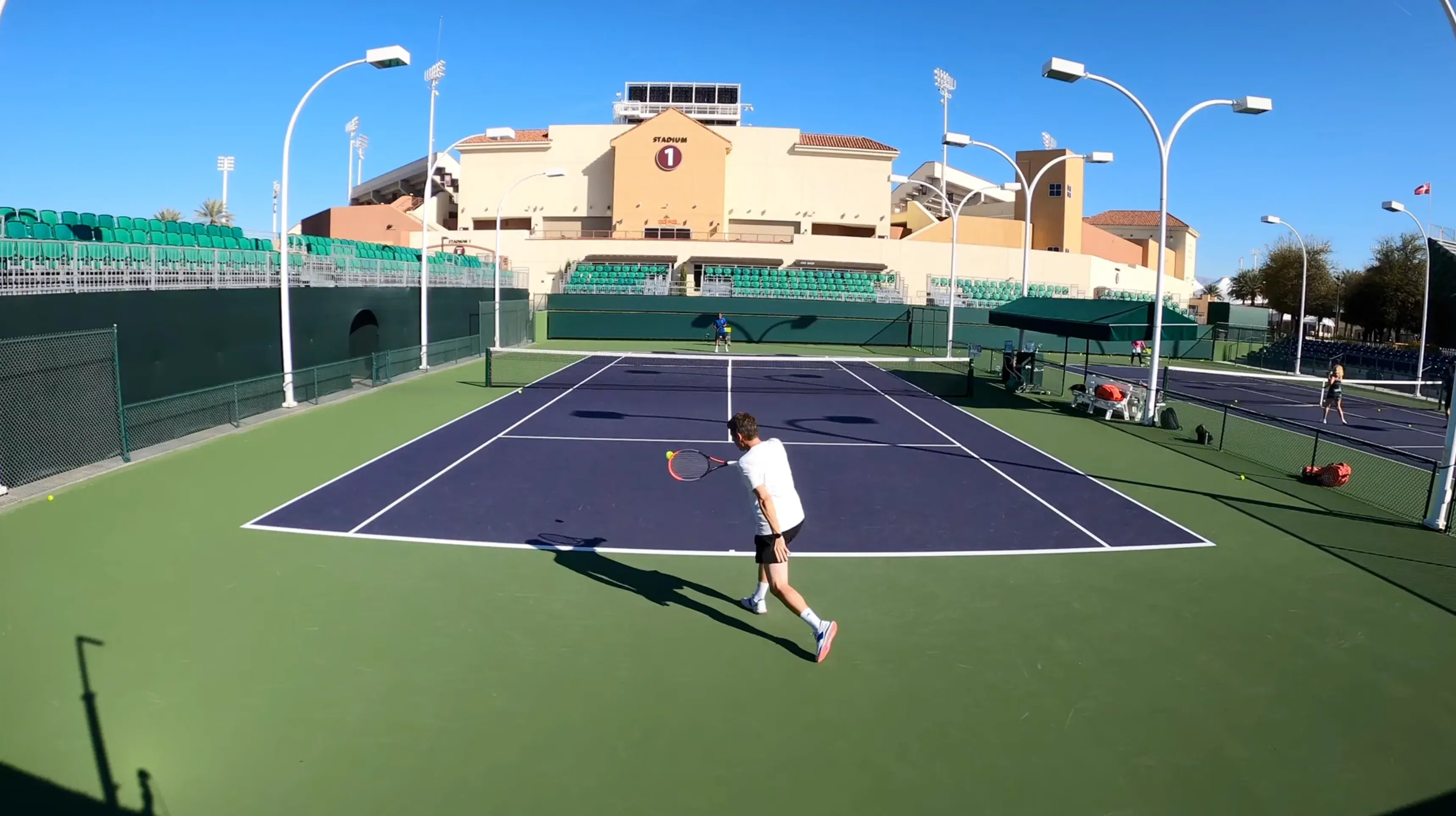 BREAK POINT · 4–4 · 30–40 · Torres serving